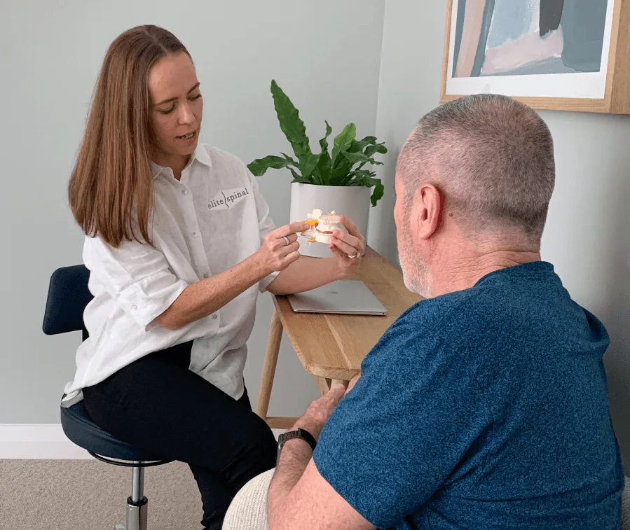 Back Pain Physiotherapy 2 27830081 CC15 4456 AD90 66A9C7F8E6B2 1